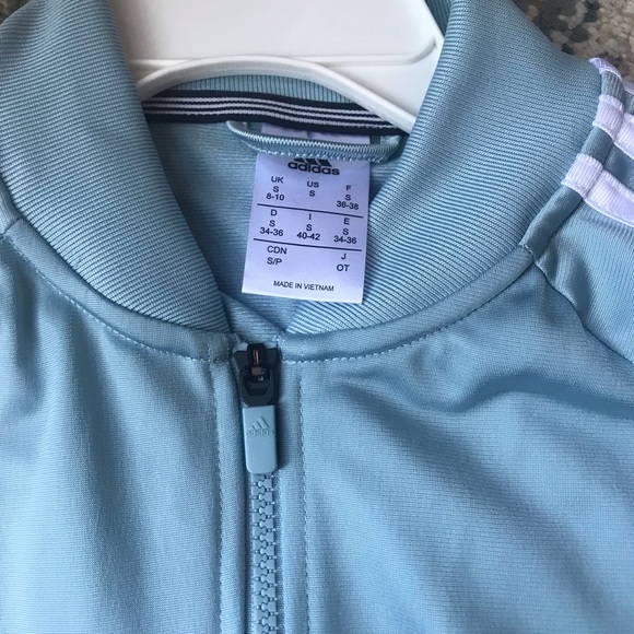 Adidas sweatshirt - Picture 2 of 4